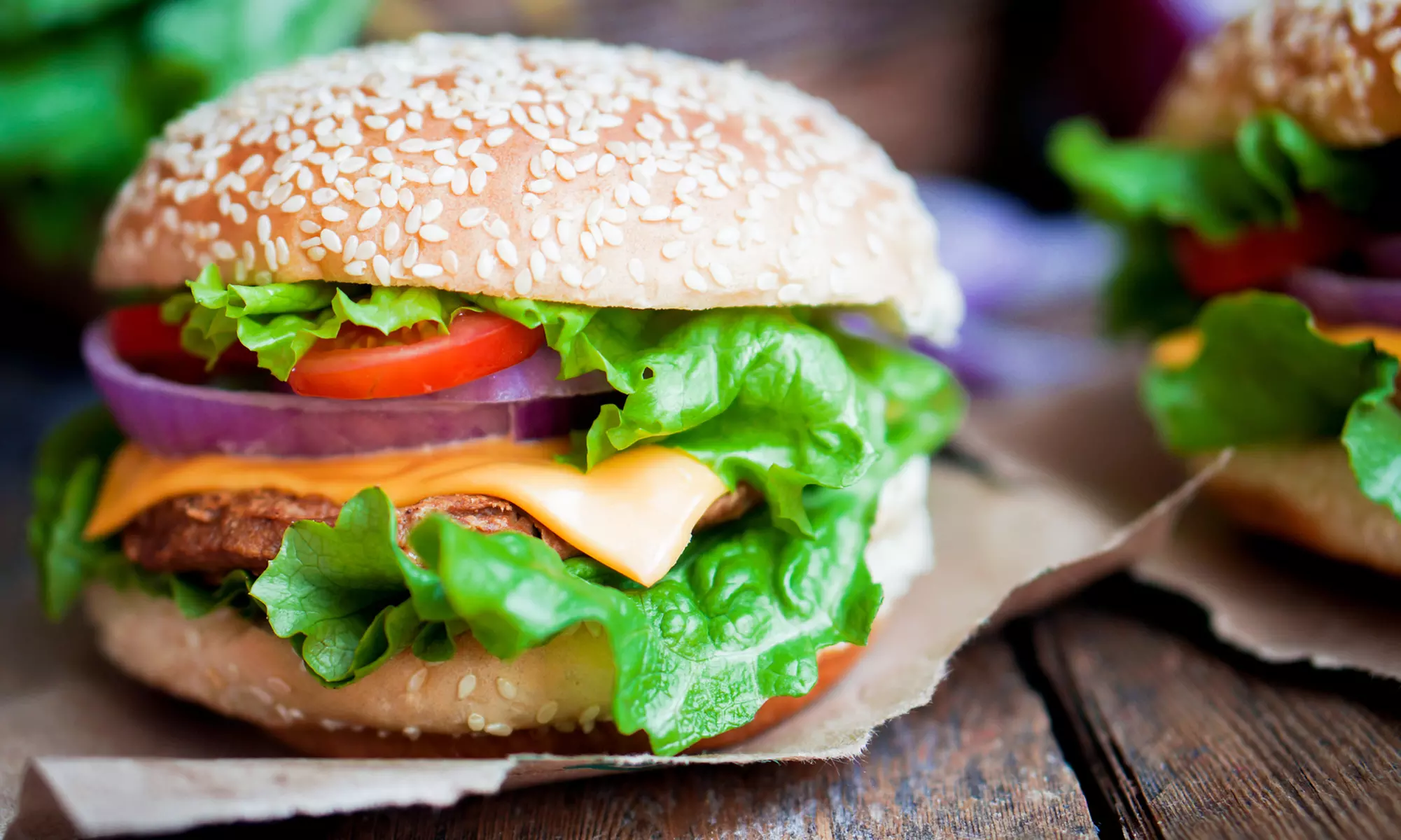 Burger inkl. Beilage und Softdrink (0,3 L) nach Wahl für 1-2 Personen