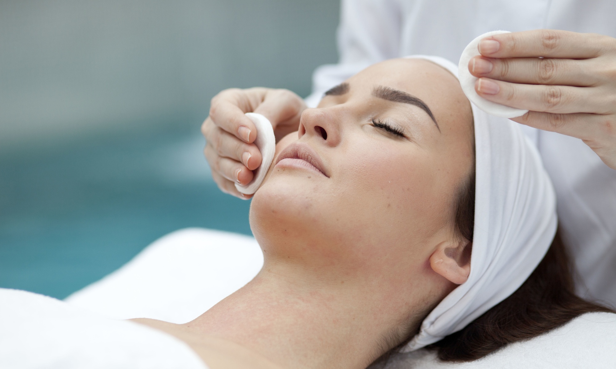 Up to 42% Off on Facial at Alight Spa