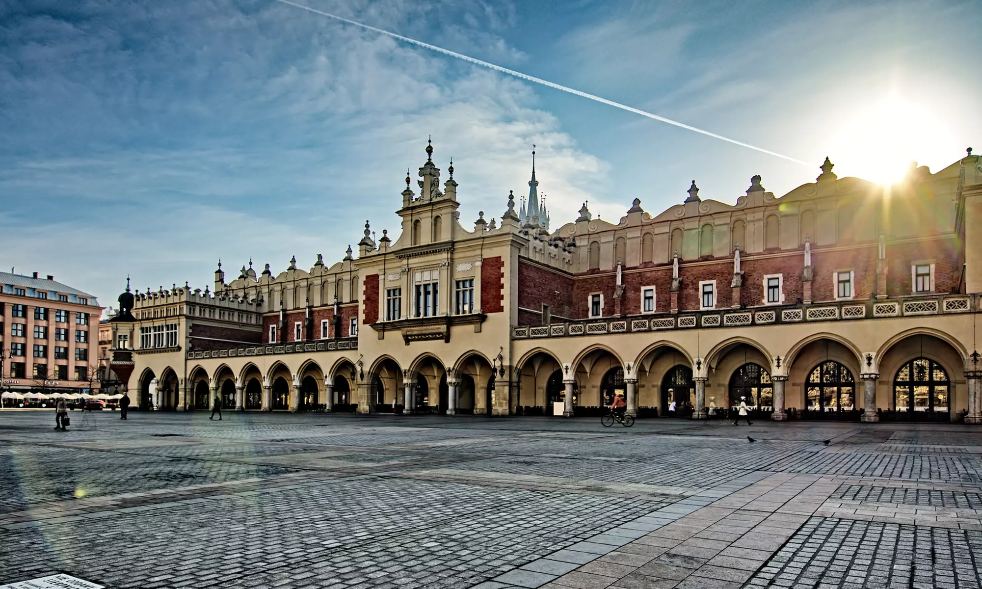 ✈ 8-Day Berlin & Krakow Vacation with Air