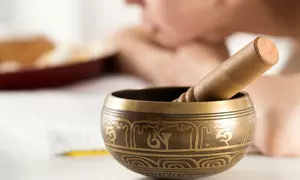 Gönn dir 1 oder 2x 60-minütige Klangschalen-Massage inkl. Beratungsgespräch für 1 Person (bis zu 57% sparen)