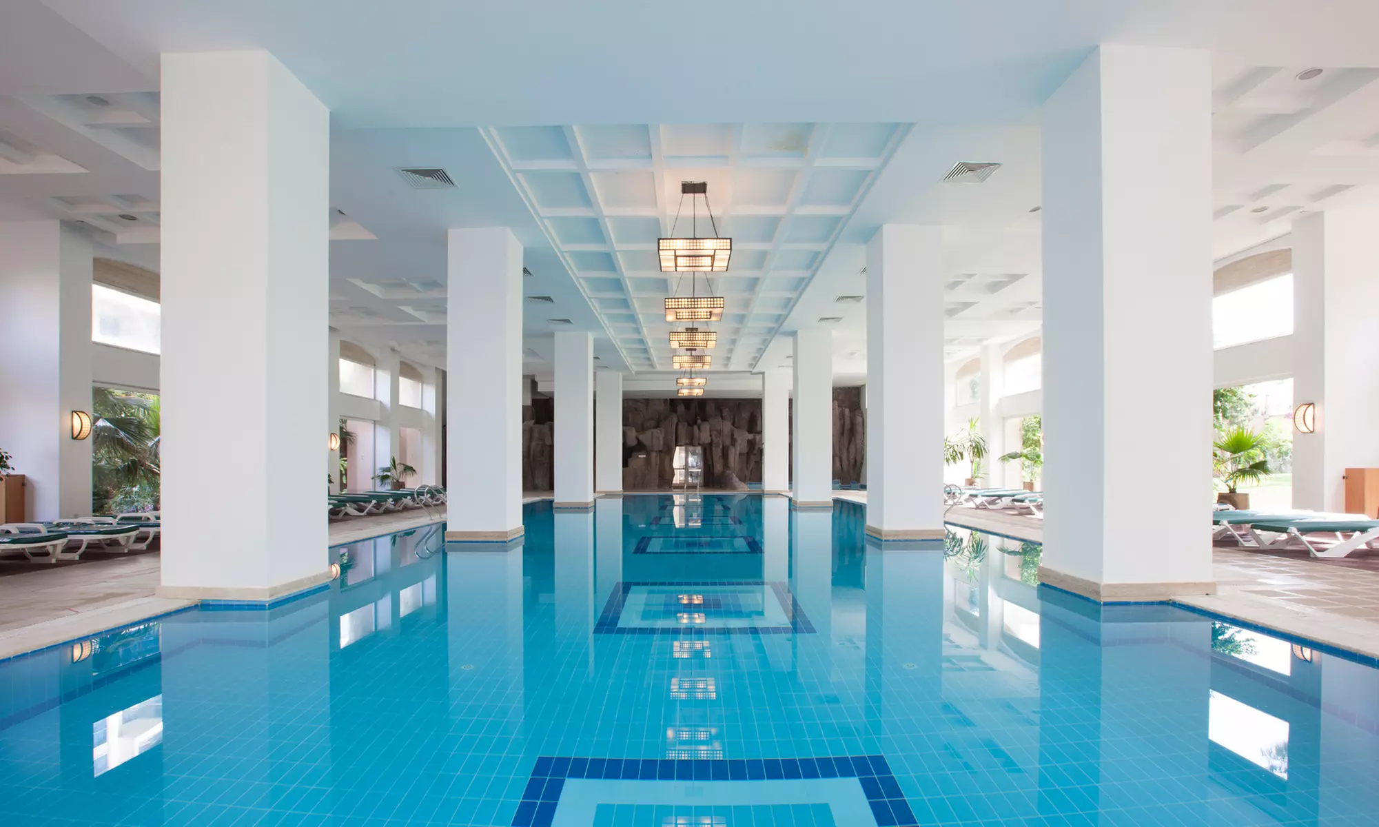 10, 30 o 120 noches de hotel para 2 en España, Portugal o Andorra