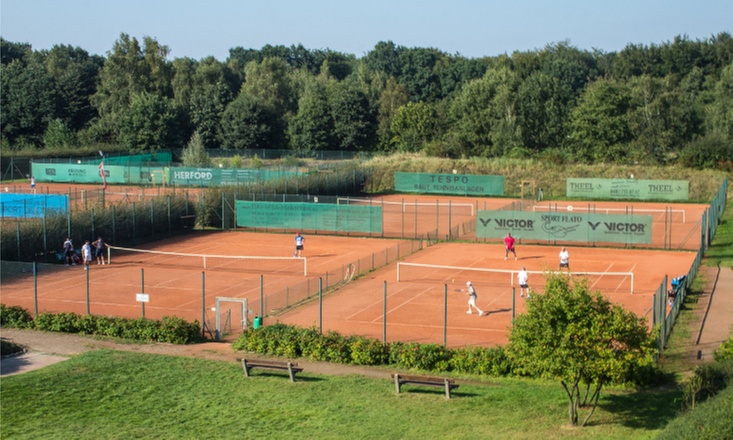 Erlebe schnellen Lernerfolg & Spaß mit einem Fast Learning Tennis-Kurs