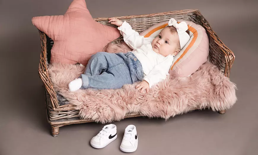 90 Min. Baby Fotoshooting inkl. 2-5 Bildern + Geschenk