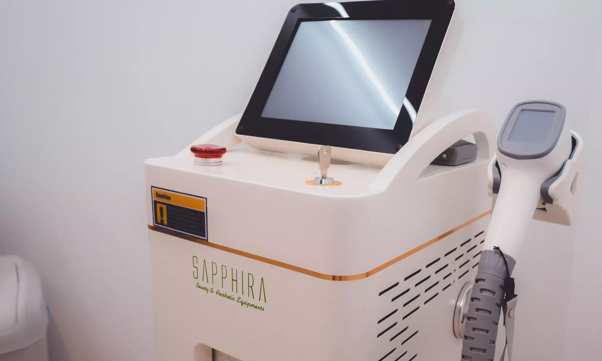 Microdermoabrasión con masaje facial en Sapphira Prive Madrid centro