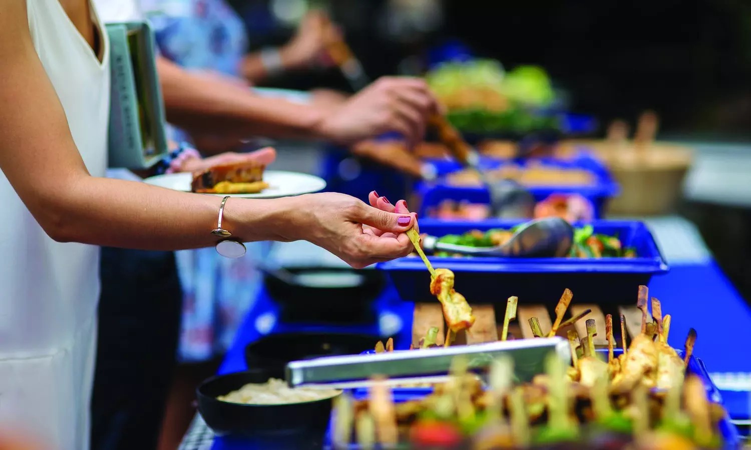 Basic Desert Safari Pickup for 1, 2, or 4 with Optional SUV Car Pickup