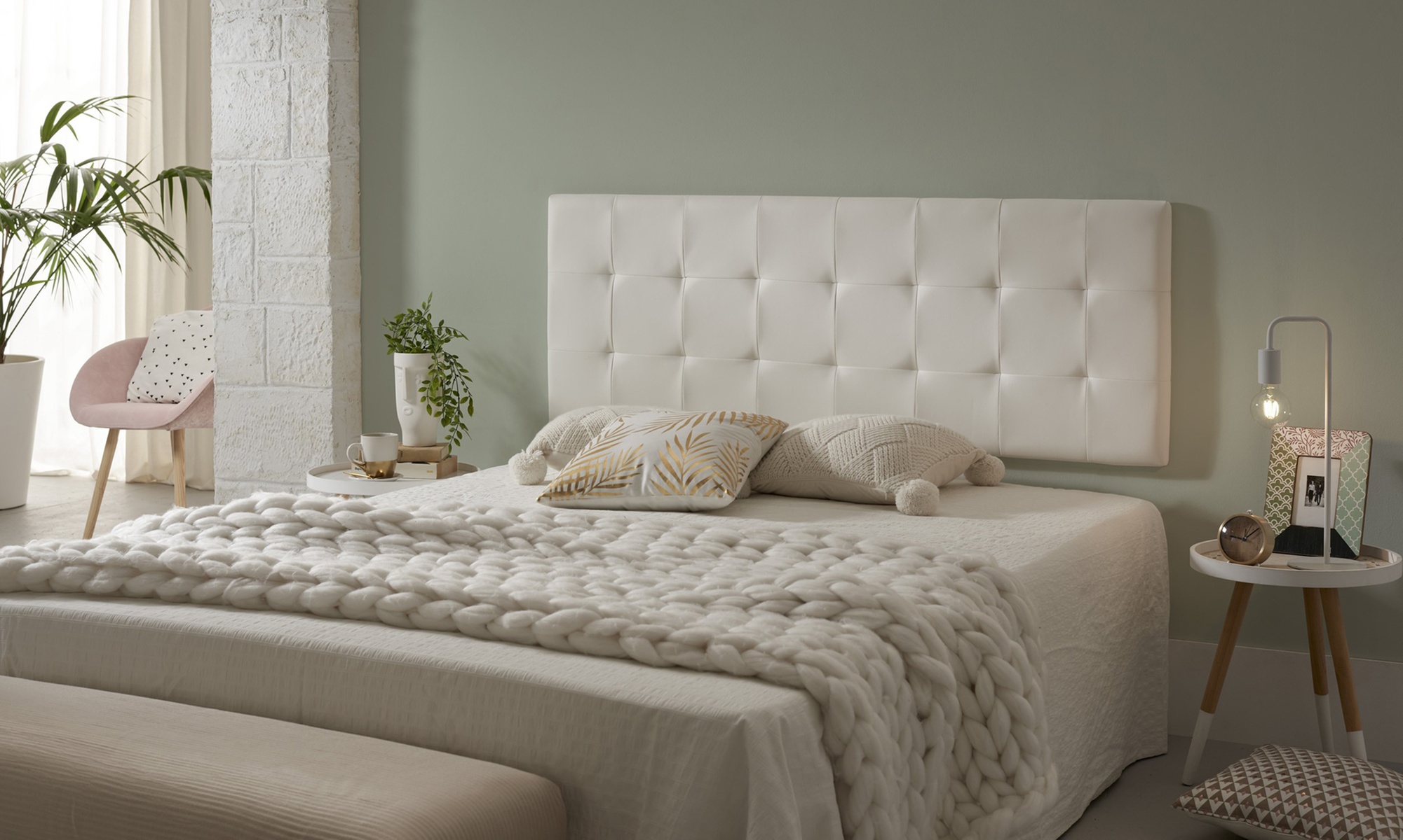 Testiera in stile capitonné