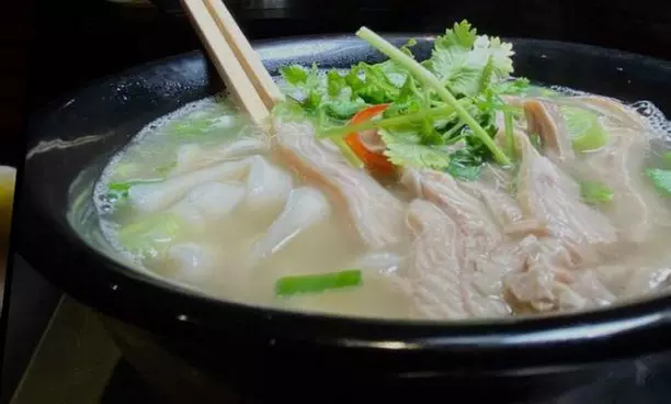 Chinesisches 3-Gänge-Menü für 2 oder 4 Personen