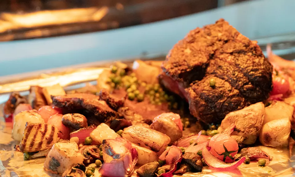 5* Saturday Brunch with Beverages: Child (AED 99) or Adult (AED 199)