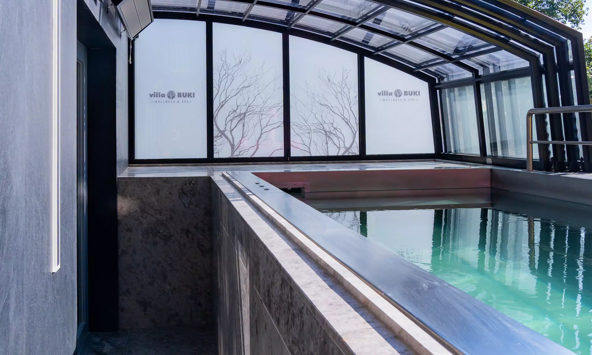 Jastrzębia Góra: 2-7 nocy z wyżywieniem, spa i więcej