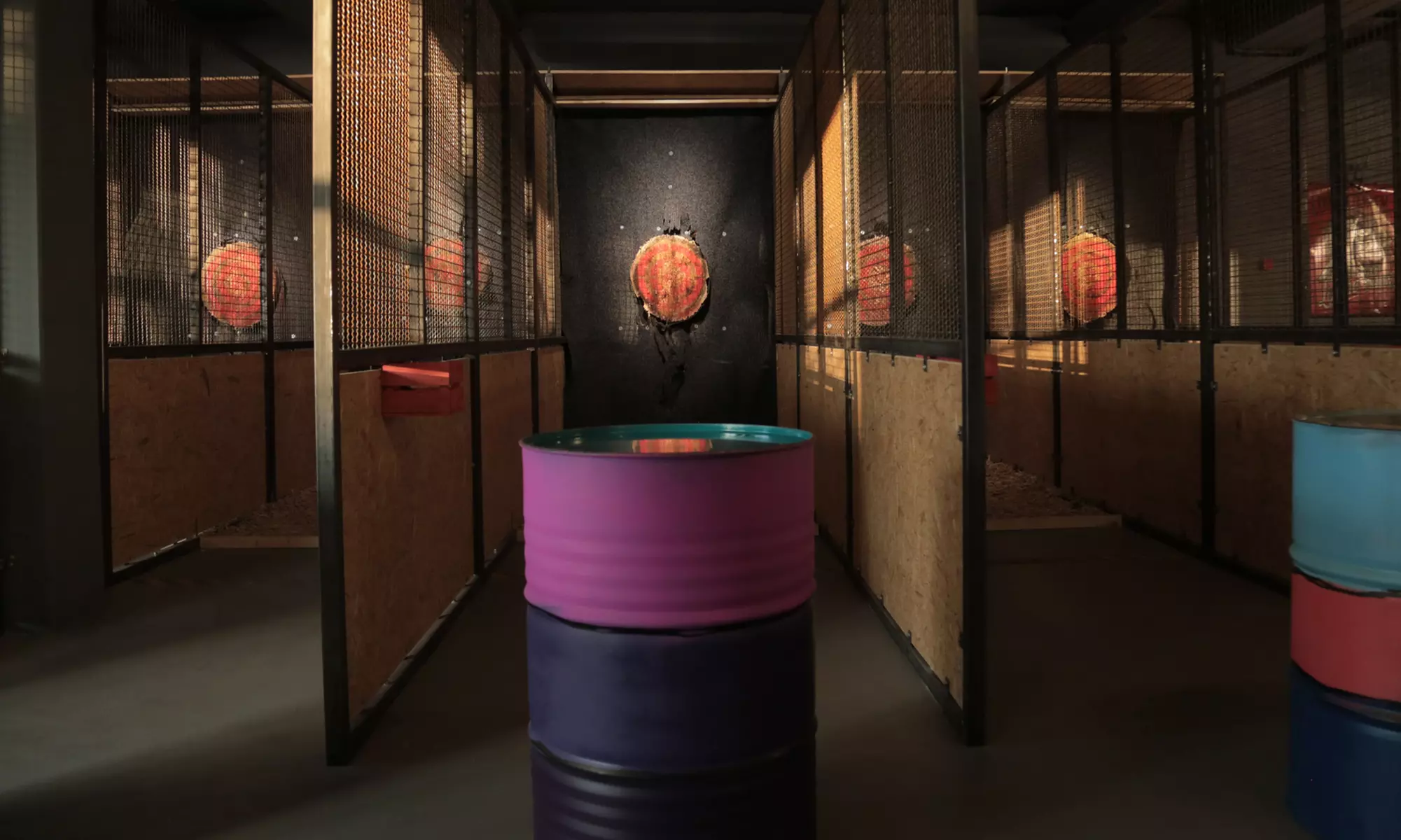 85 Min. Axt-& Messerwerfen auf bis zu 2 Bahnen für bis zu 4 Personen