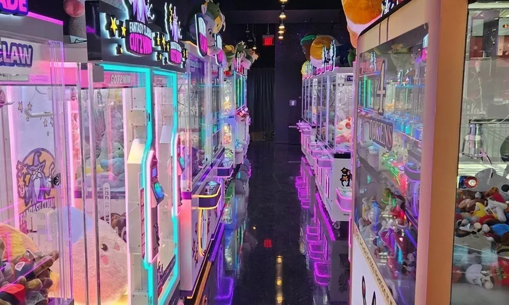 Claw Arcade Fun & Big Prizes – Easton, OH