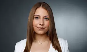 Bewerbungsfotos (Express/Premium/Premium Plus) + Bilder + Gutschein bei Fotostudio Motive44 (bis zu 81% sparen)