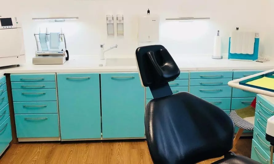 WGS über 249 € anrechenbar auf ein professionelles Zahn-Bleaching