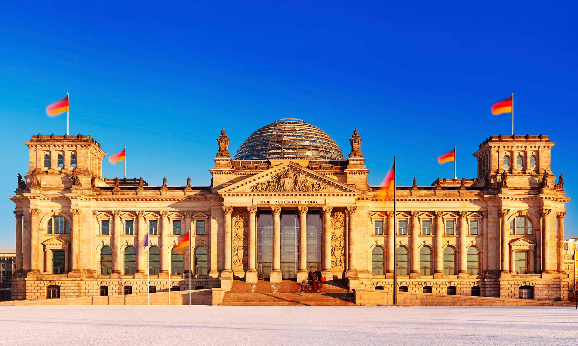 ✈ 8-Day Berlin & Krakow Vacation with Air