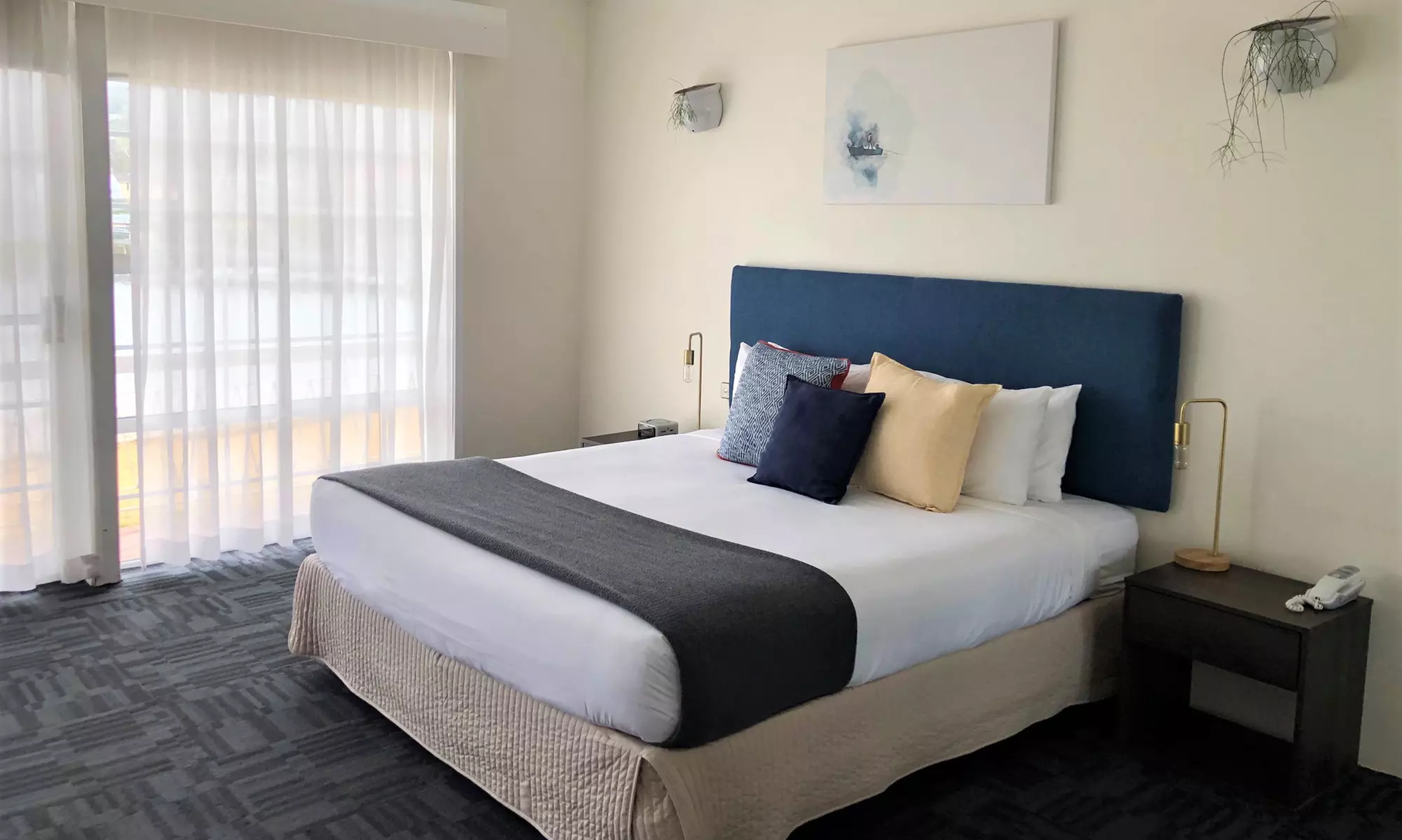Terrigal: Lake Front or Family Room Stay with Parking, Wi-Fi & More