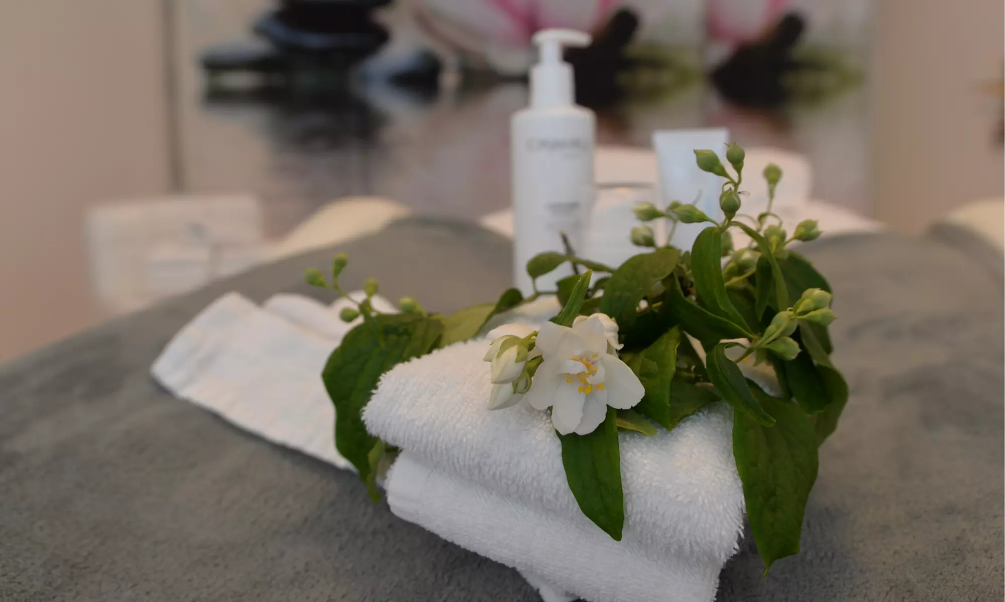 3x Laser-Haarentfernung an einer kleinen / mittleren - großen Zone