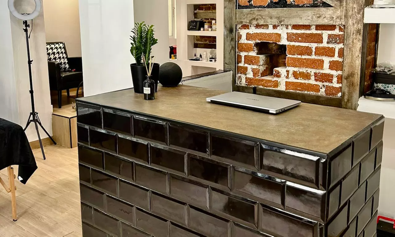 Limpieza facial posverano con opción a electroestimulación o LED