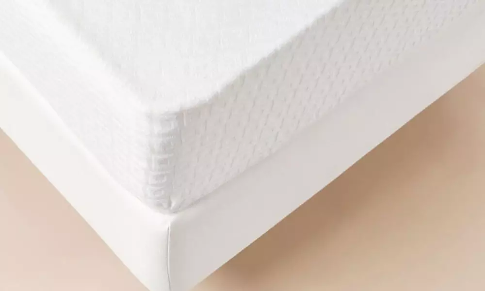 Cubrecolchón con tamaño a elegir y tejido en felpa