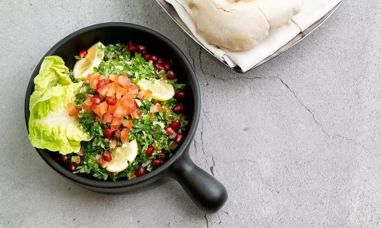 Free Flowing Beverages & 4-Course Set Menu