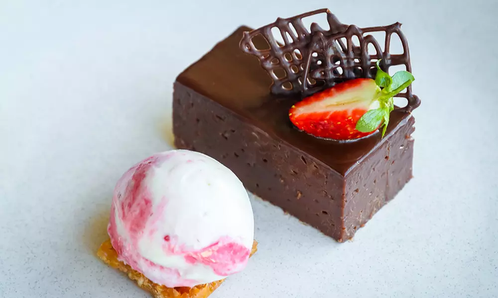 Three-Course French Meal + Wine/Cocktails at Award-Winning Restaurant