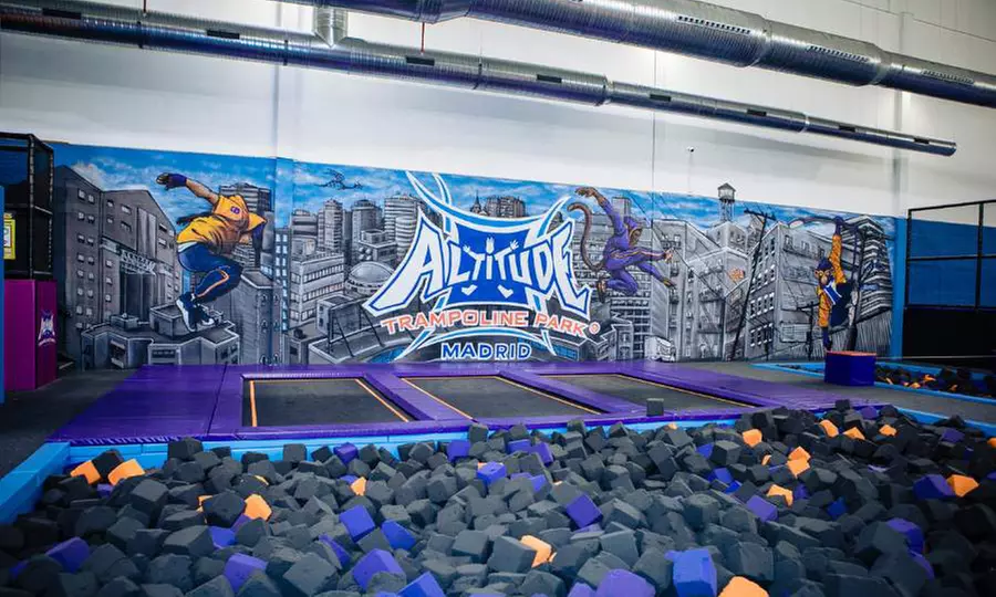 1 hora de acceso a Altitude Trampoline Park