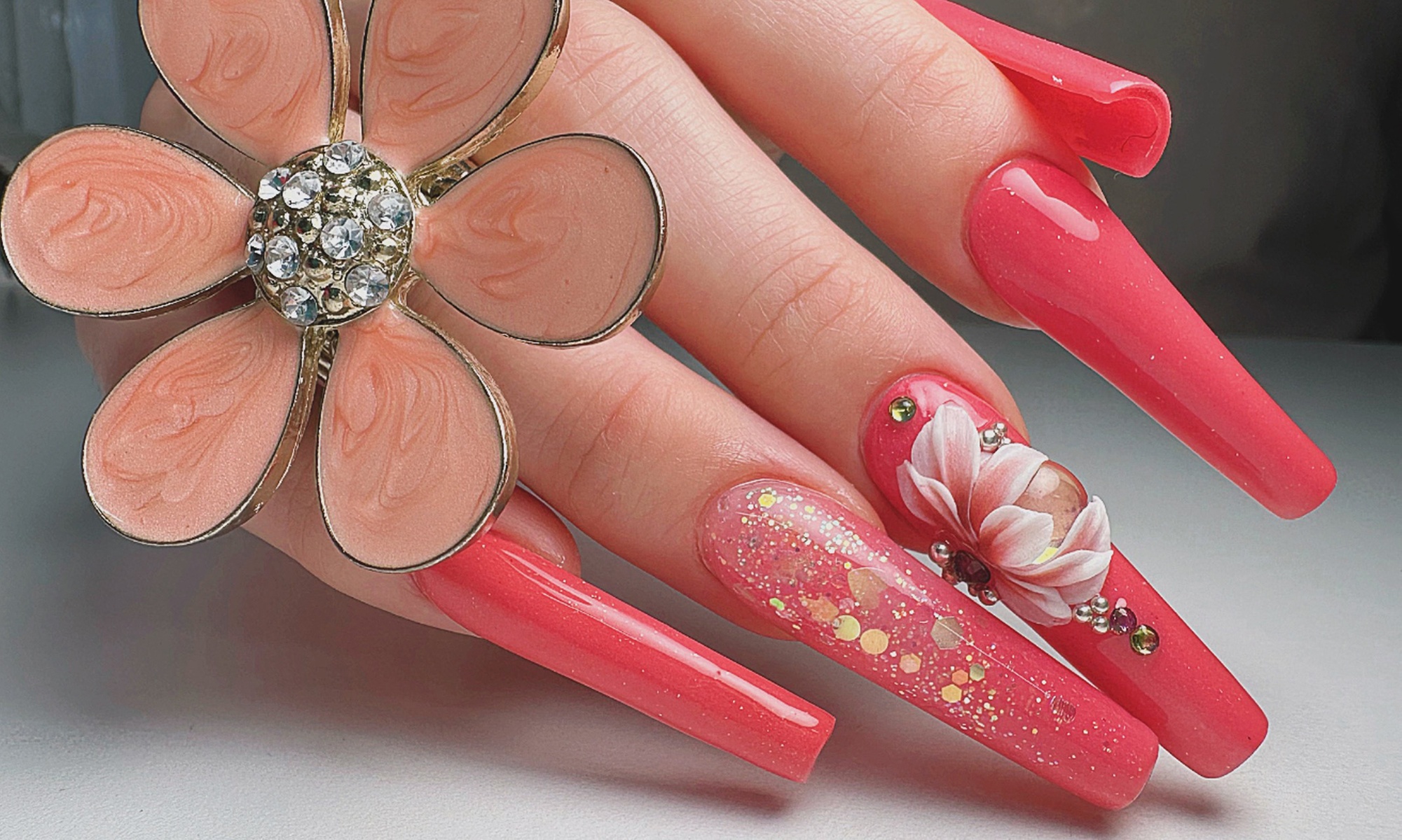 Flawless Nails & Perfect Pedicure: Acrylic, Gel,French & More