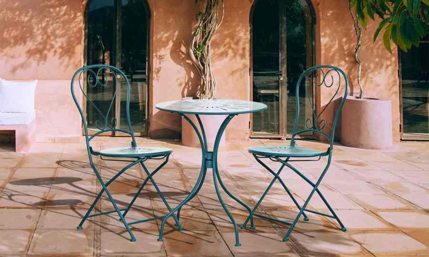 Set Deco da giardino Estosa con 2 sedie e 1 tavolino