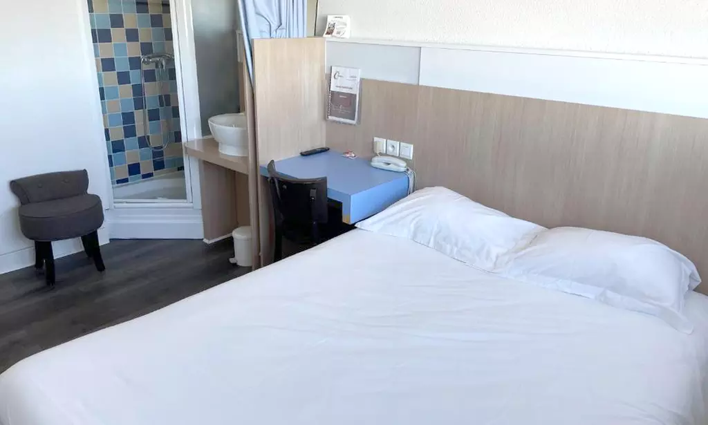 Proche Millau : séjour en chambre double, option PDJ et apéritif