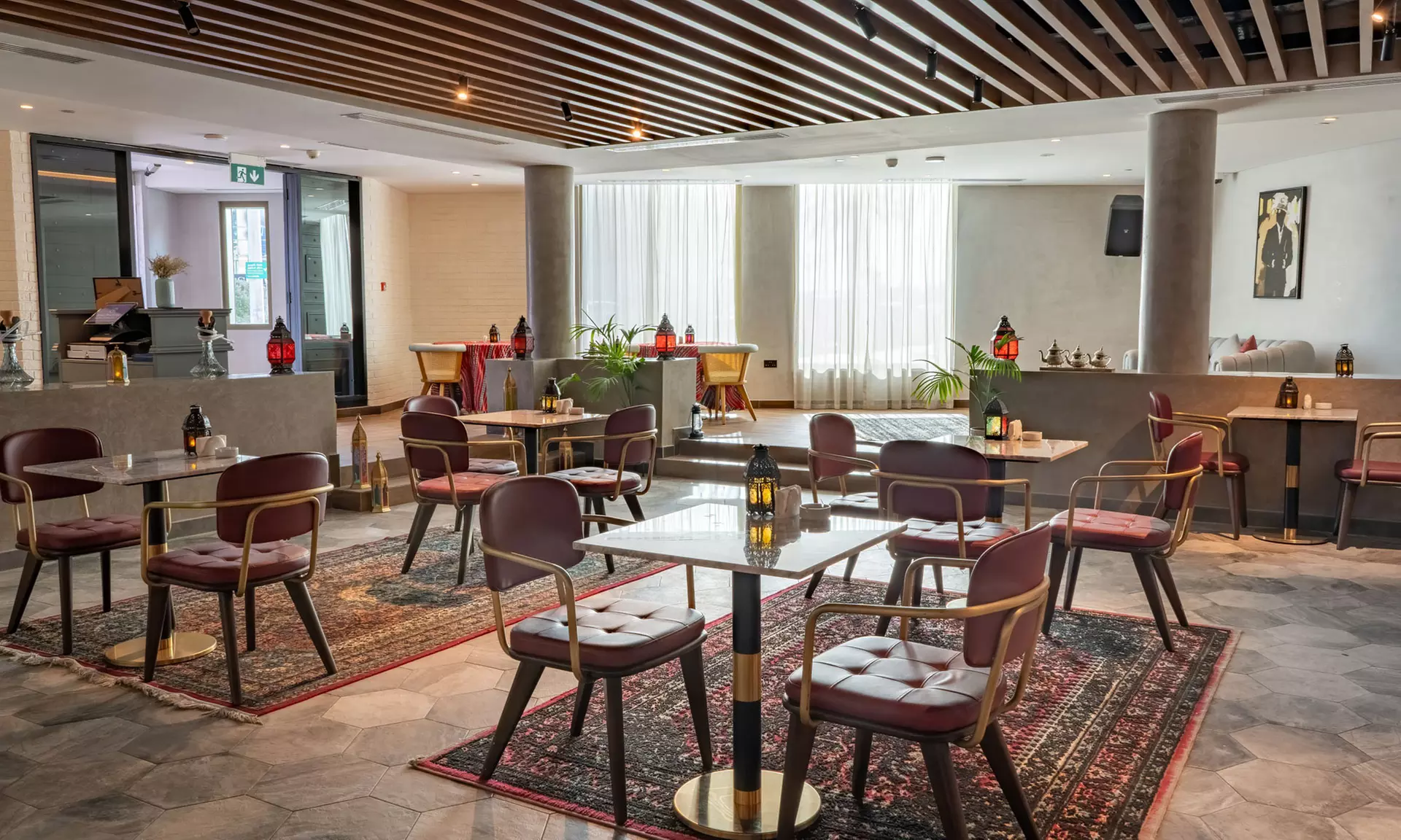 Free Flowing Beverages & 4-Course Set Menu