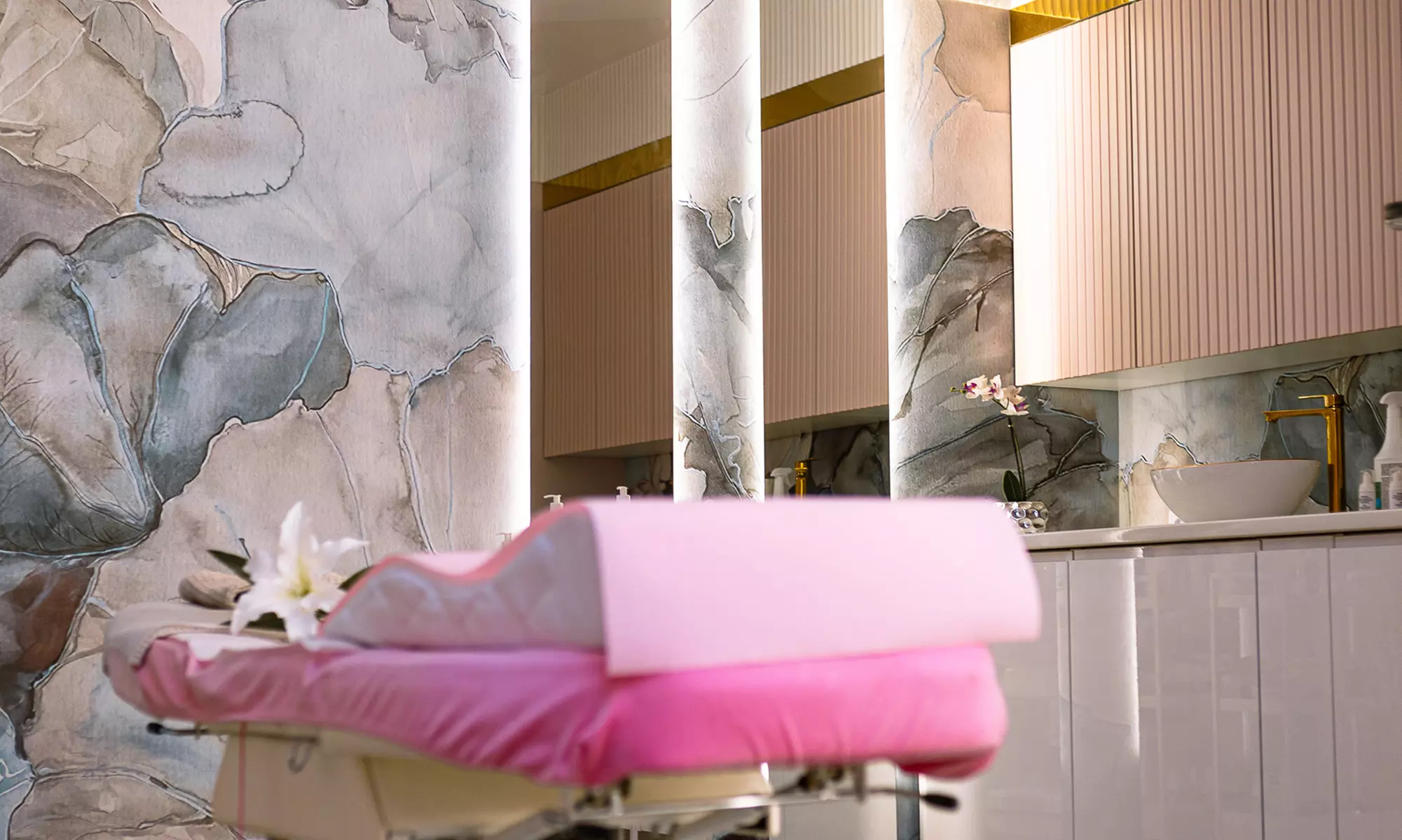 Masaż Kobido z kremową maską lub Pakiet Spa z Zoga Face Integration