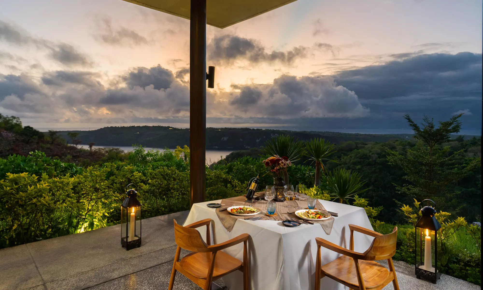 Bali Escape: Nusa Penida with Breakfast at Maua Nusa Penida