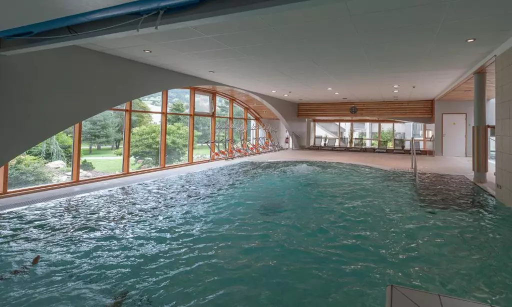 Savoyen: Superior-DZ mit Frühstück, opt. Spa, Fitness & Dinner
