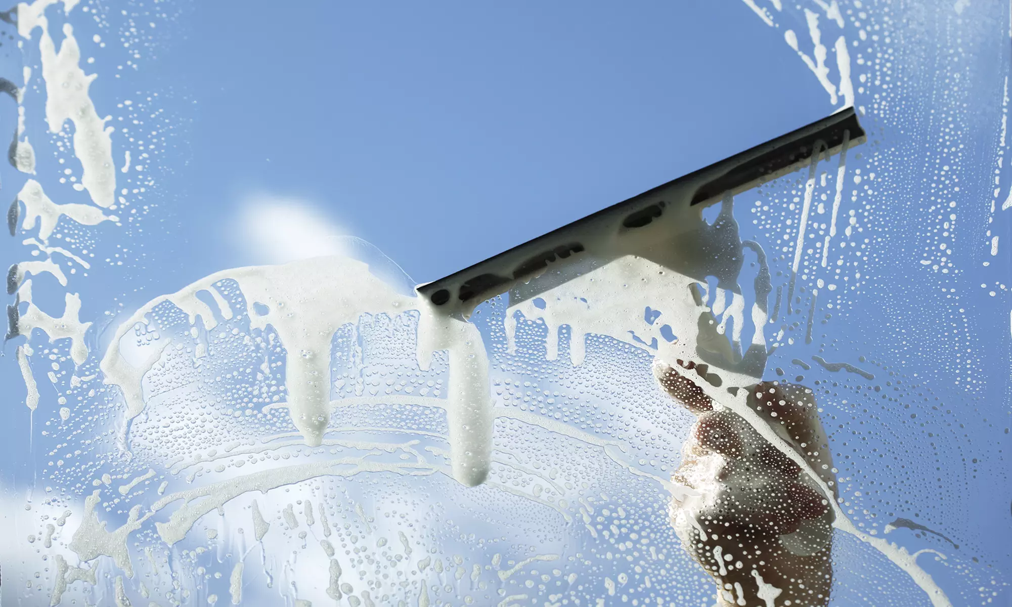 Fensterreinigung (innen & außen) für bis zu 10, 20 oder 30 Fenster