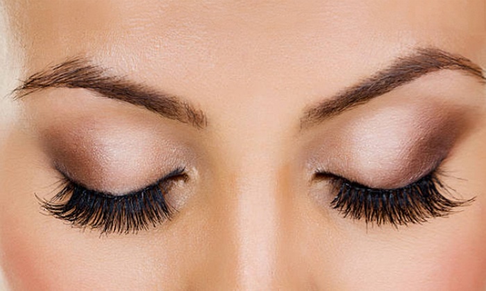 Realza tu mirada: lifting, tinte o extensiones de pestañas a elegir