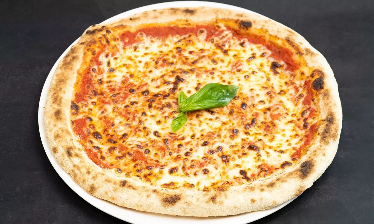 Free Flowing Beverages & 4-Course Set Menu