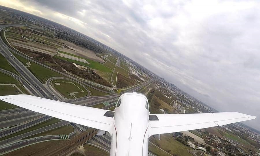 Lot samolotem ultralekkim z możliwością samodzielnego pilotowania