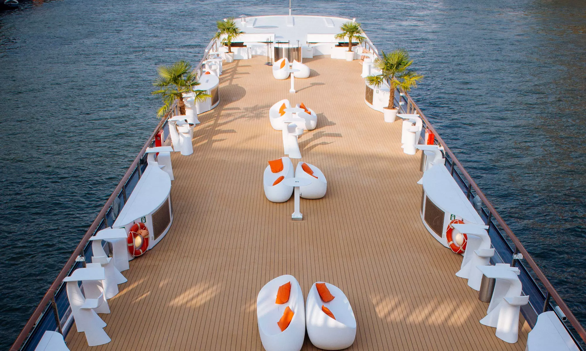 Entre saveurs et mélodies : la magie de Paris au fil de la Seine