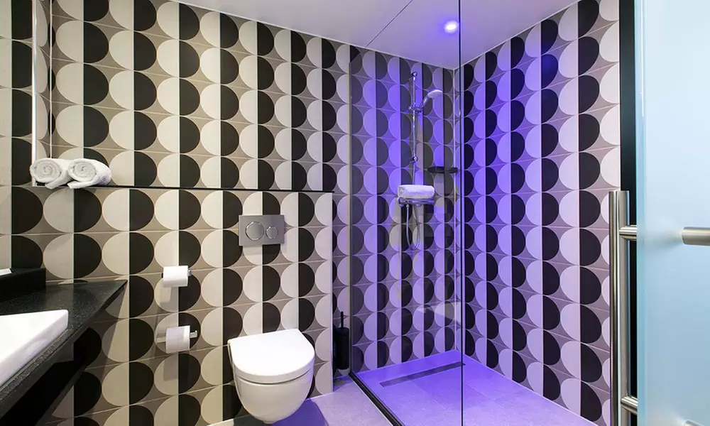 Rotterdam: kleines oder Komfort-Doppelzimmer, opt. mit Frühstück