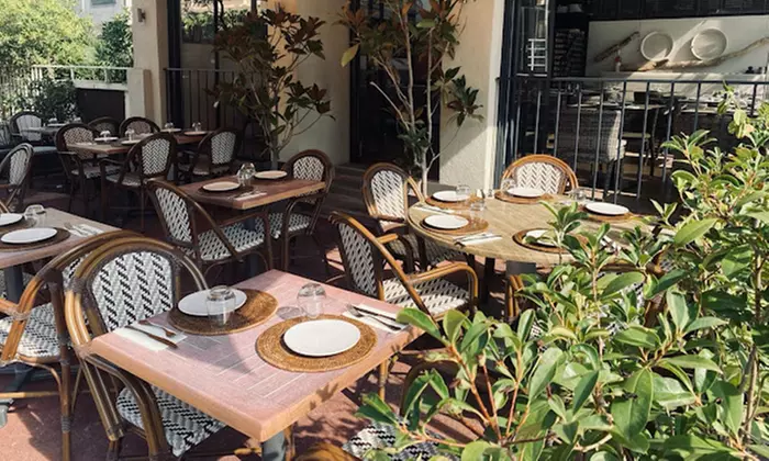 Savourez la gastronomie libanaise au Restaurant Le Byblos à Cannes