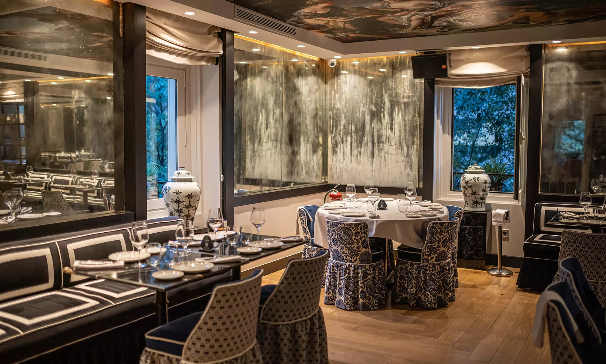 Degustación gourmet italiana con maridaje en sofisticado restaurante