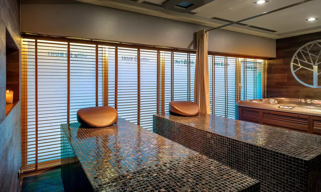 Jastrzębia Góra: 2-7 nocy z wyżywieniem, spa i więcej