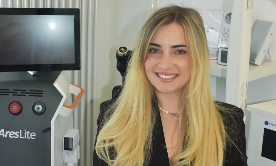 3x Laser-Haarentfernung an kleiner od. mittlerer/großer Zone nach Wahl