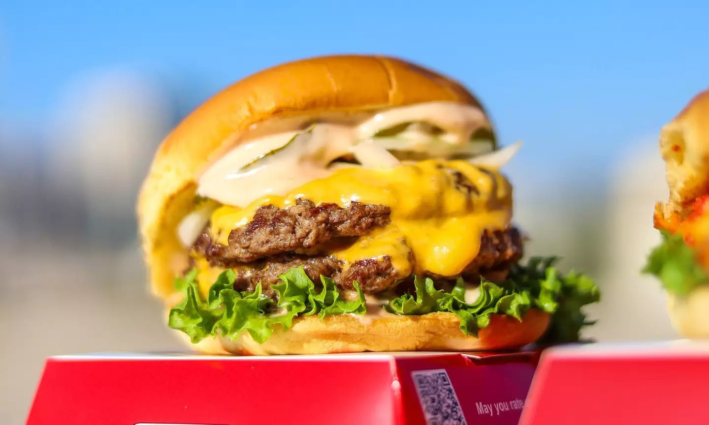 Satisfy Your Cravings with Up To AED 240 To Spend On Burgers