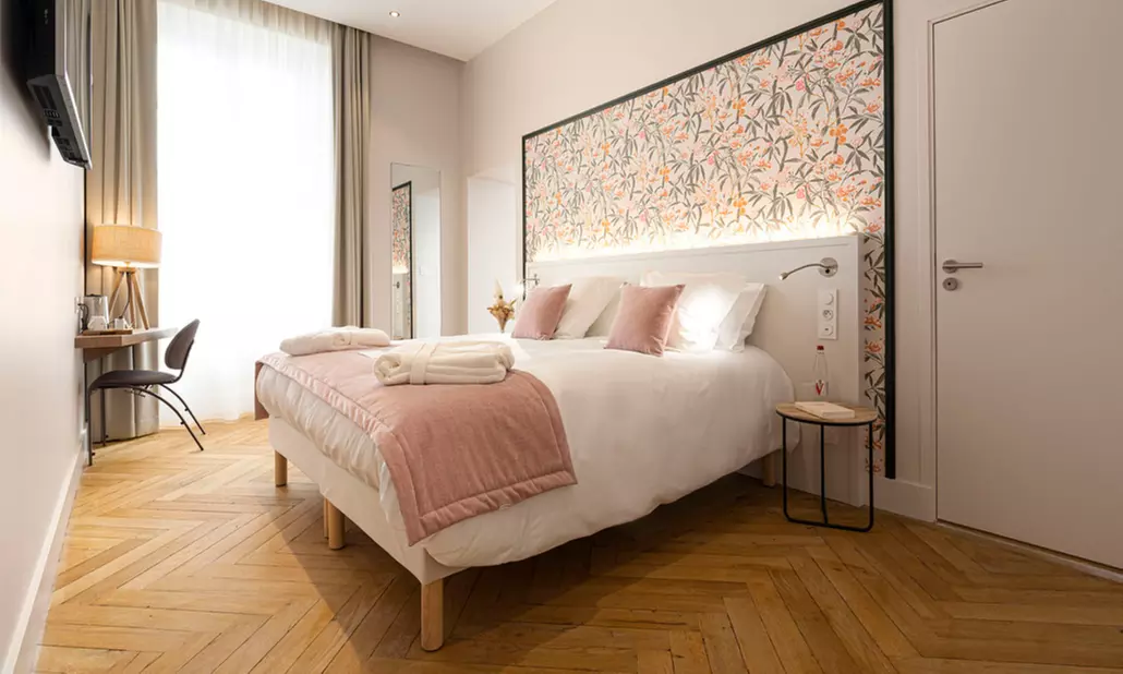 Loire : chambre queen standard, supérieure ou triple confort avec PDJ