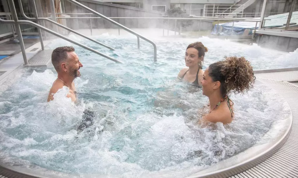 Savoyen: Superior-DZ mit Frühstück, opt. Spa, Fitness & Dinner