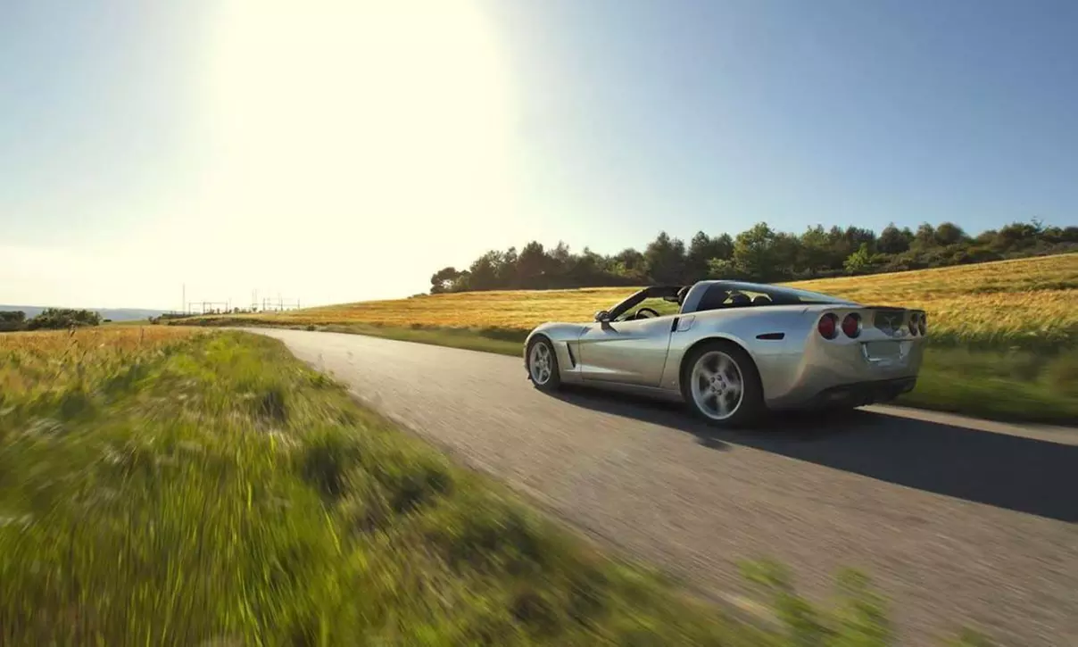 Ruta de conducción en un Ferrari y Porsche o Lamborghini y Corvette