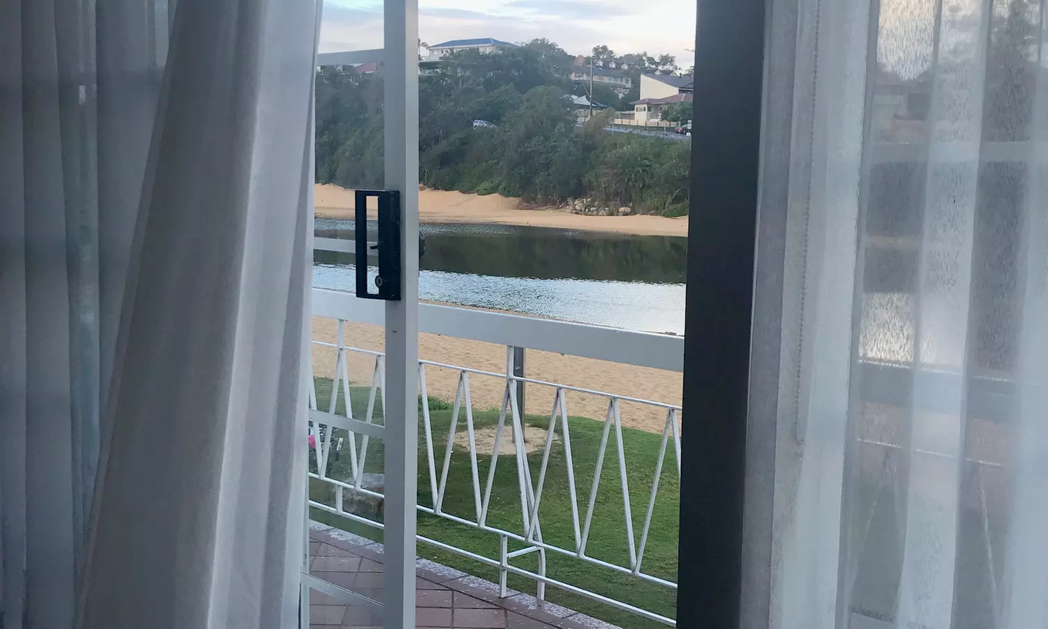 Terrigal: Lake Front or Family Room Stay with Parking, Wi-Fi & More