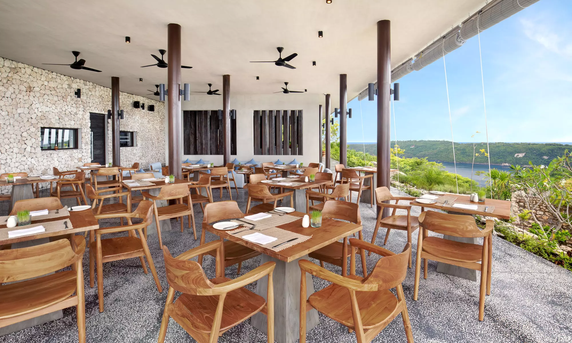 Bali Escape: Nusa Penida with Breakfast at Maua Nusa Penida