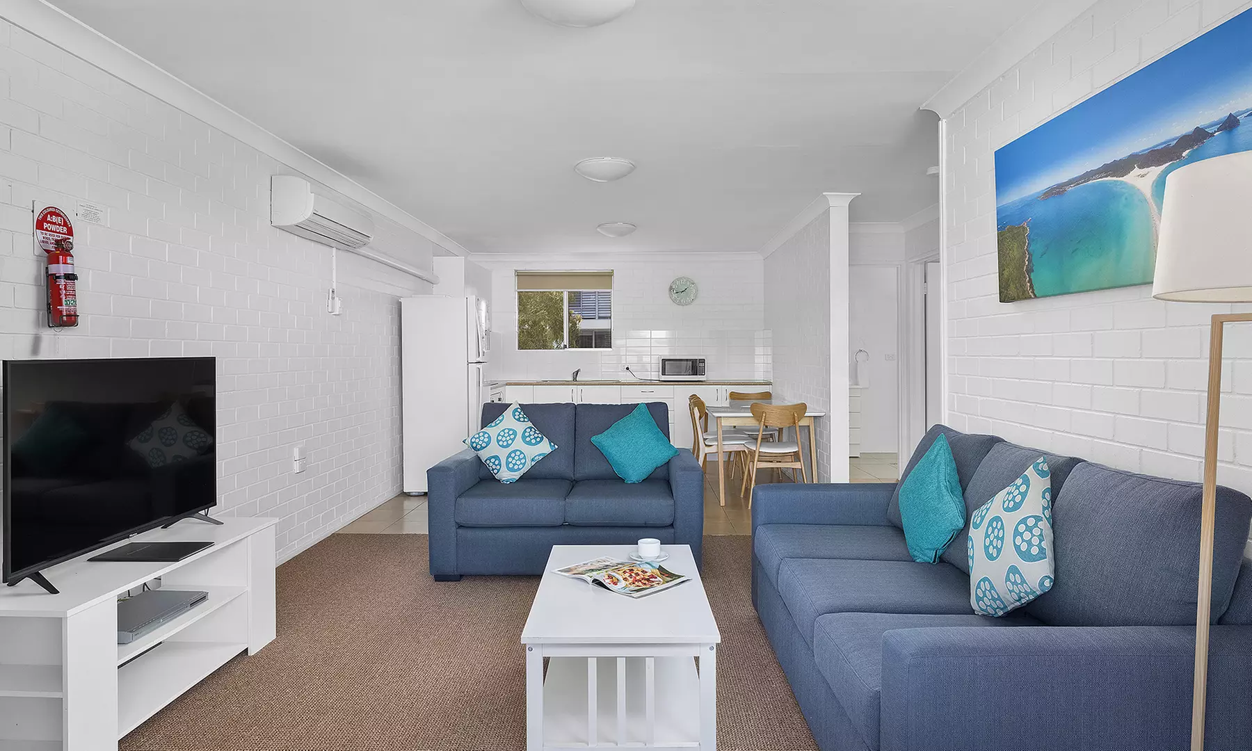 Port Stephens: Apartments with Wine and Late Checkout up to 6