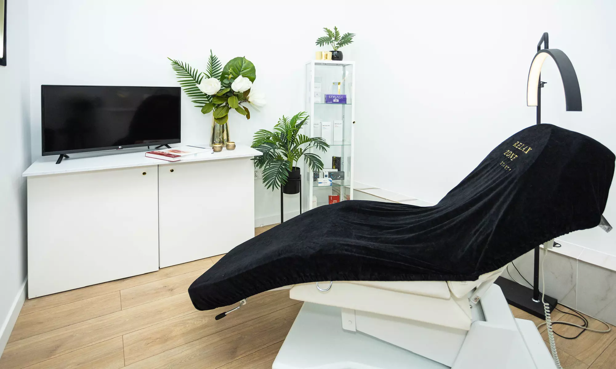 Oczyszczanie wodorowe i zabieg radiofrekfencji mikroigłowej